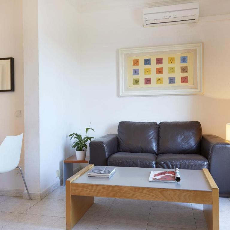 Apartamentos Calvet - Apartment with Terrace - 8