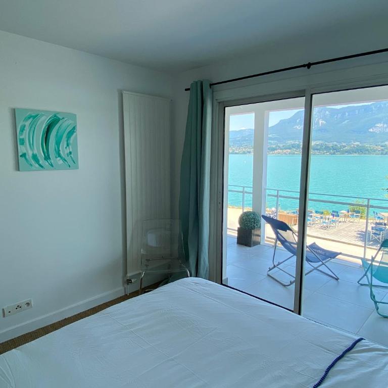 Les Suites du Port - Apartment with Lake View - Free Private Parking - 10