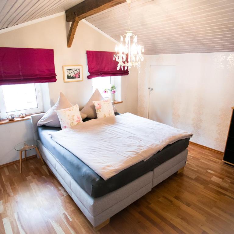 Ferienwohnung Marianne Ortszentrum für Familien 180qm - Apartment - auf 2 Etagen - 17