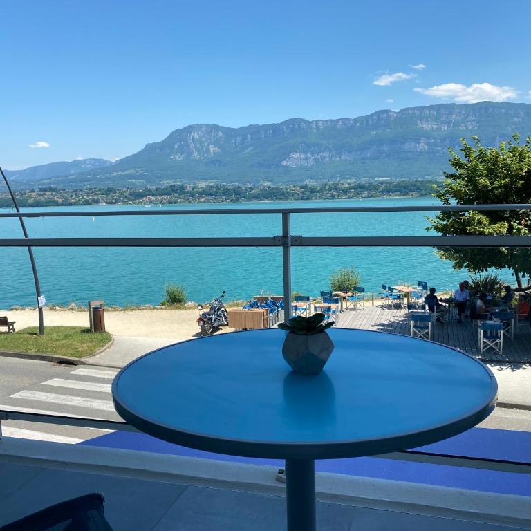Les Suites du Port - Apartment with Lake View - Free Private Parking - 15