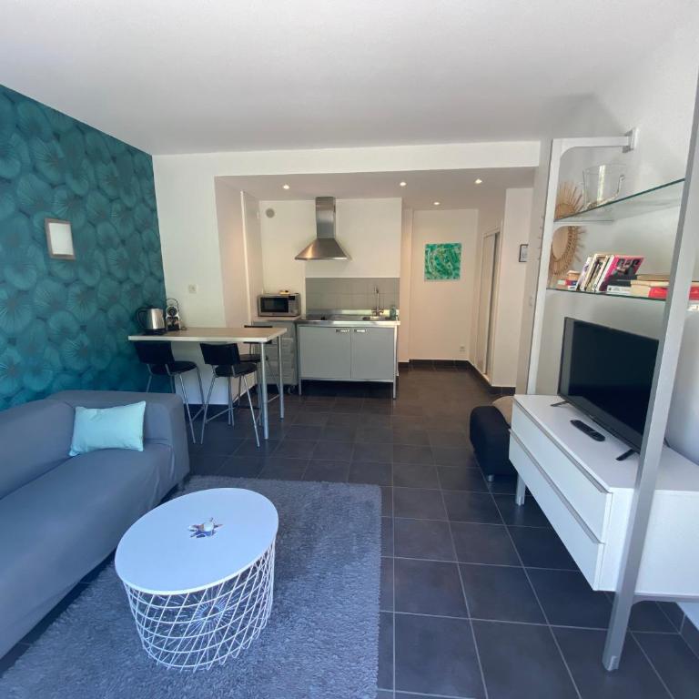 Les Suites du Port - Appartement avec Vue sur la Montagne - 14