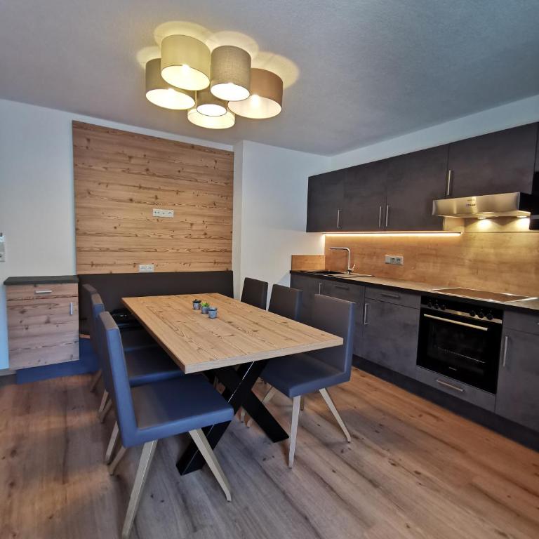 Apart Grafspitz - Apartment mit Balkon - 11