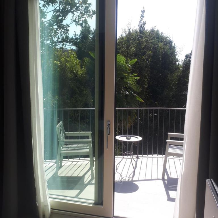 Villa Fiorentino - Camera Matrimoniale/Doppia con Letti Singoli con Terrazza - 12