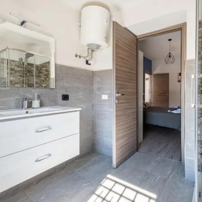 B&B Home Visit - Camera Matrimoniale con Bagno Privato - 58