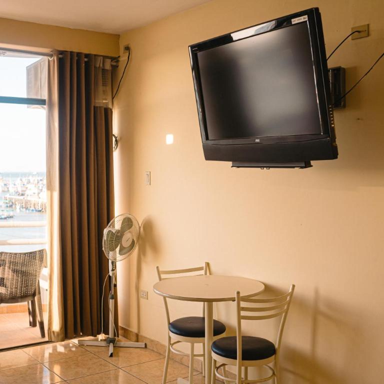 Hotel Marina Del Bay - Habitación Cuádruple con vistas al mar - 9