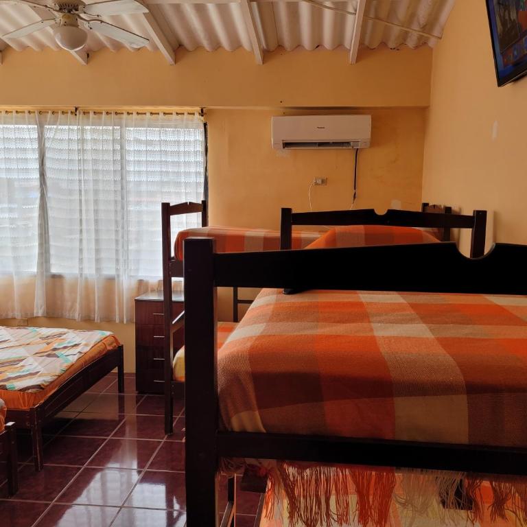 Hostal Haziel - Habitación Familiar Superior - 4