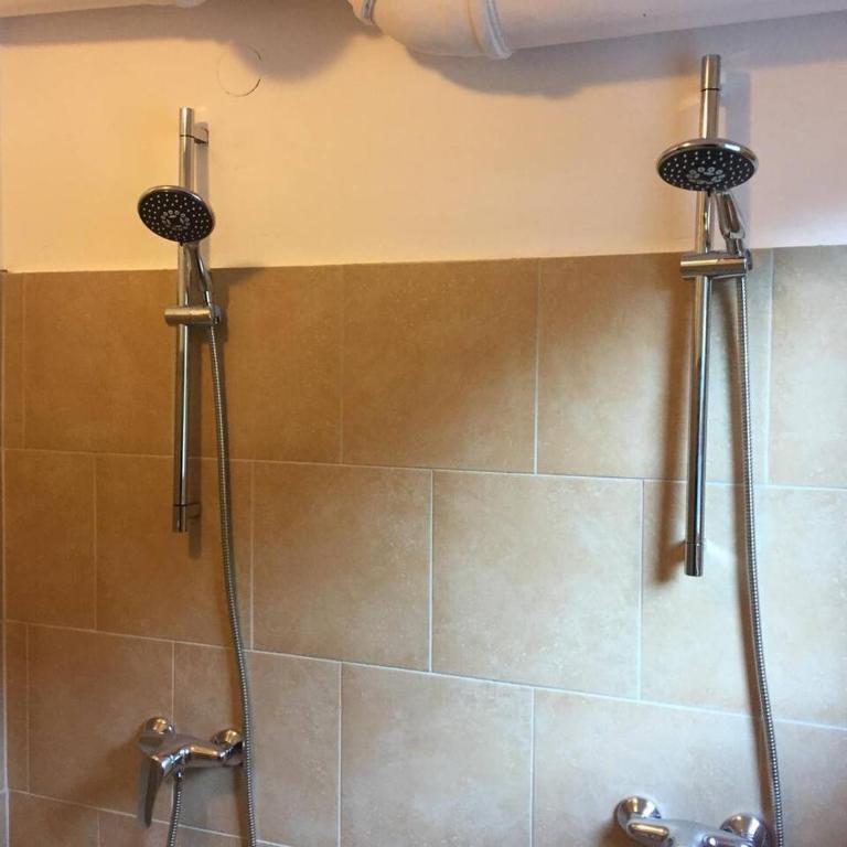 Chalet selfcatering 30 beds Parking pets welcome - Ferienhaus - 17