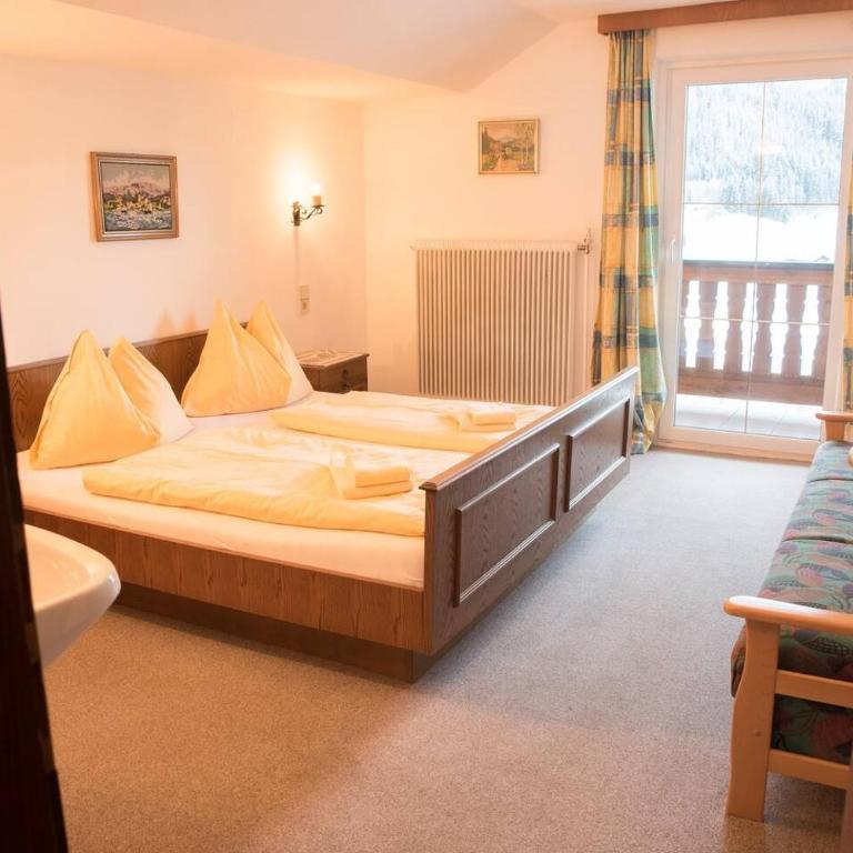 Chalet selfcatering 30 beds Parking pets welcome - Ferienhaus - 18