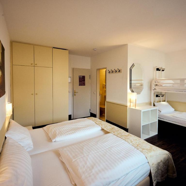THE 4YOU Hostel & Hotel Munich - Triple Room - 5