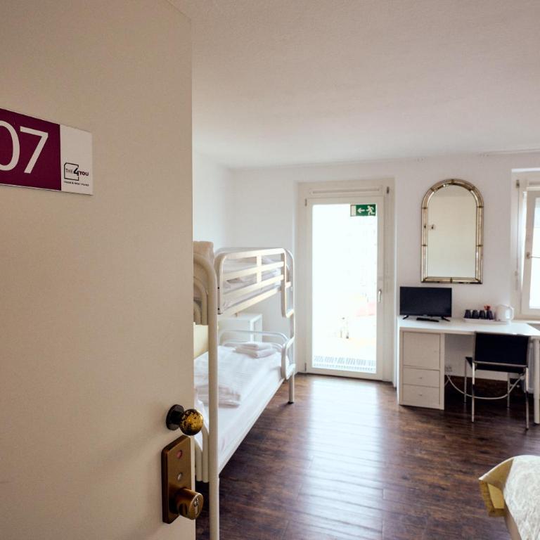 THE 4YOU Hostel & Hotel Munich - Triple Room - 6