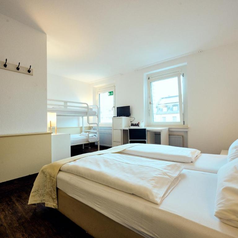 THE 4YOU Hostel & Hotel Munich - Triple Room - 7