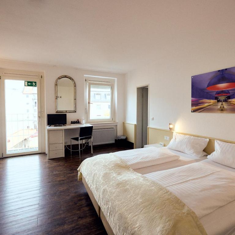 THE 4YOU Hostel & Hotel Munich - Triple Room - 10