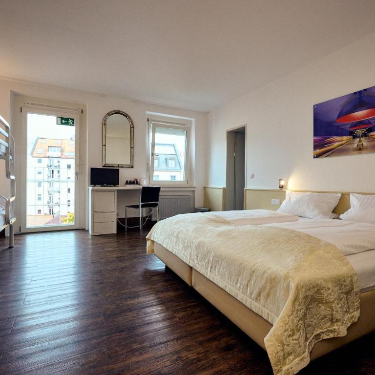 THE 4YOU Hostel & Hotel Munich - Triple Room - 13