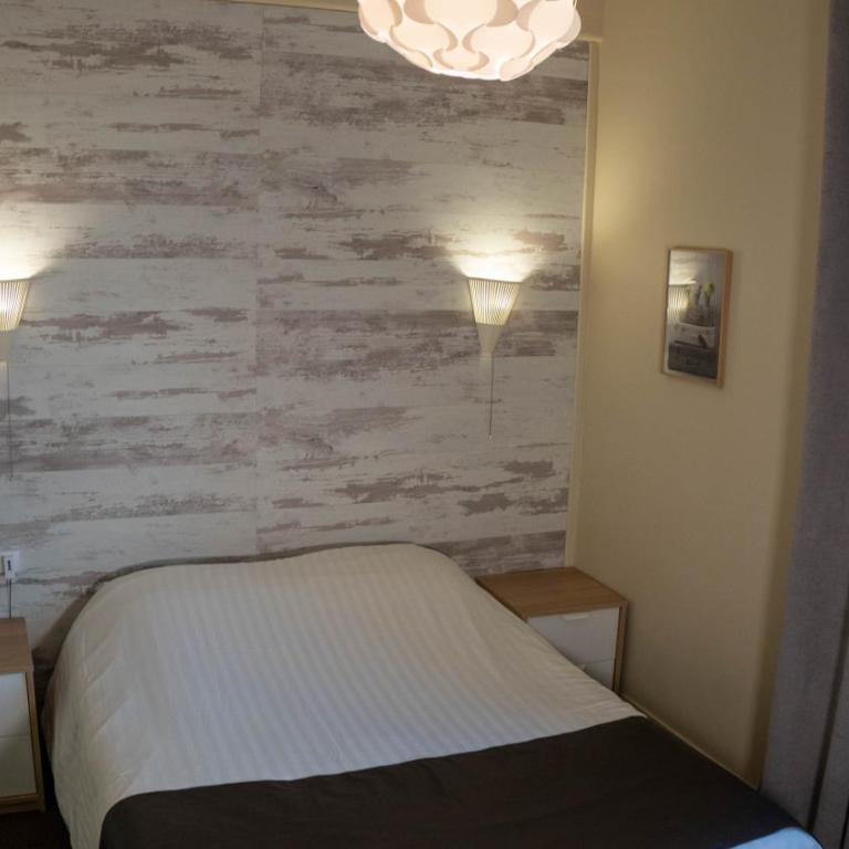 Hotel De l'Univers - Chambre Double – Vue sur Cour - 6