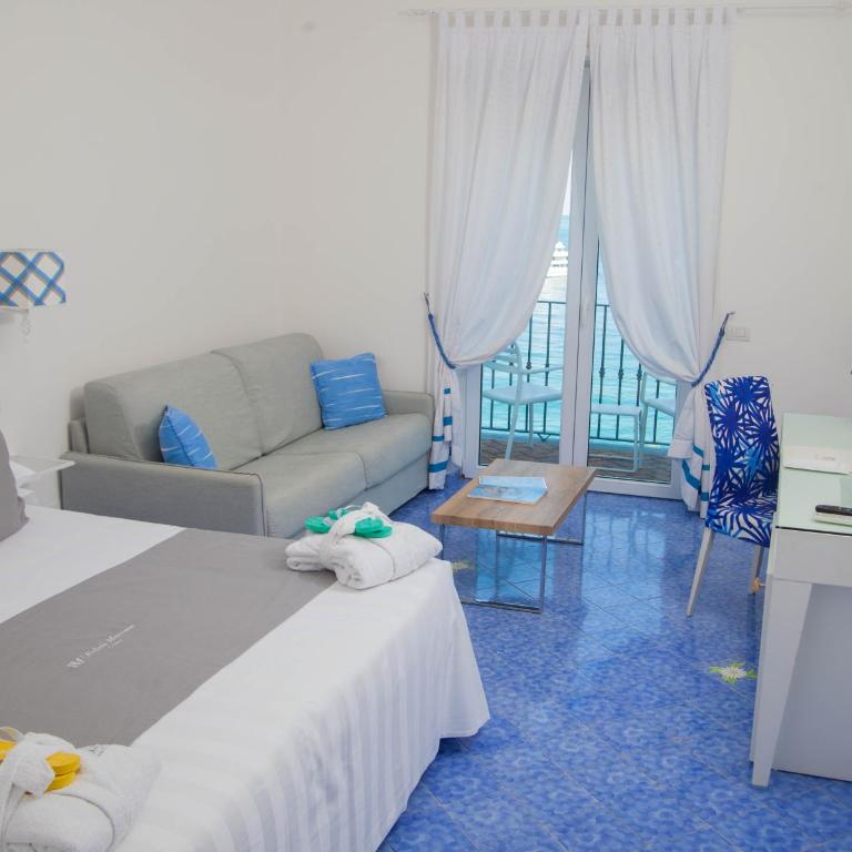 Relais Maresca Luxury Small Hotel & Terrace Restaurant - Camera Familiare con Vista Mare e Balcone - 6