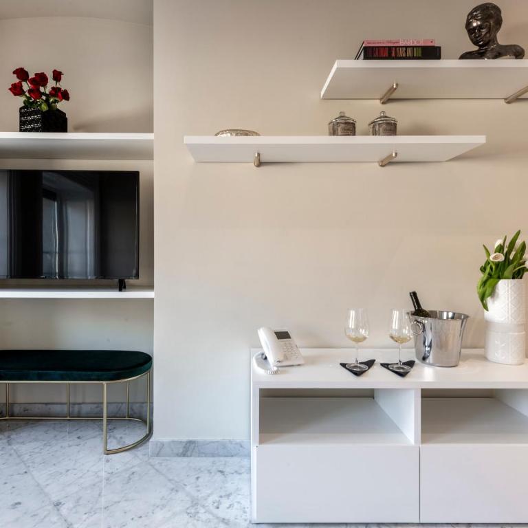 Imperiale Suites Milano - Three-Bedroom Apartment - 2