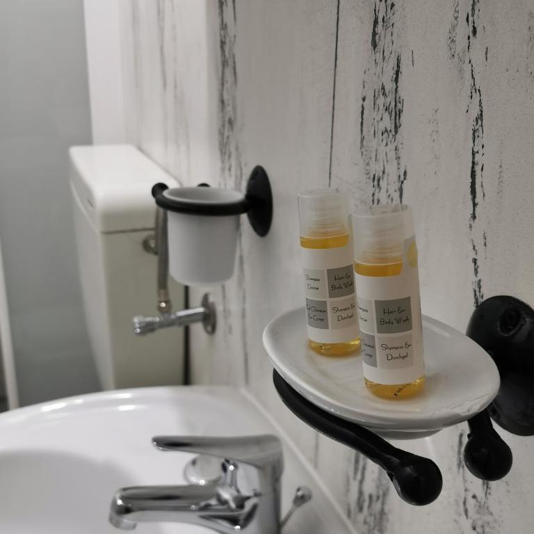 Lo Nardo Accommodation - Economy Studio - 4