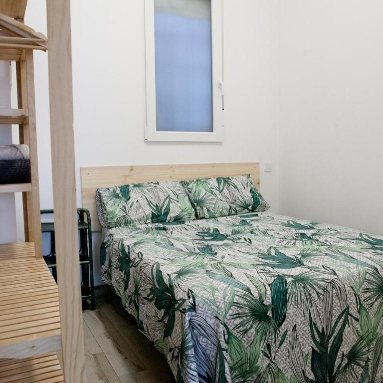 GREAT LOFT ATOCHA downtown - Three-Bedroom Apartment - 24