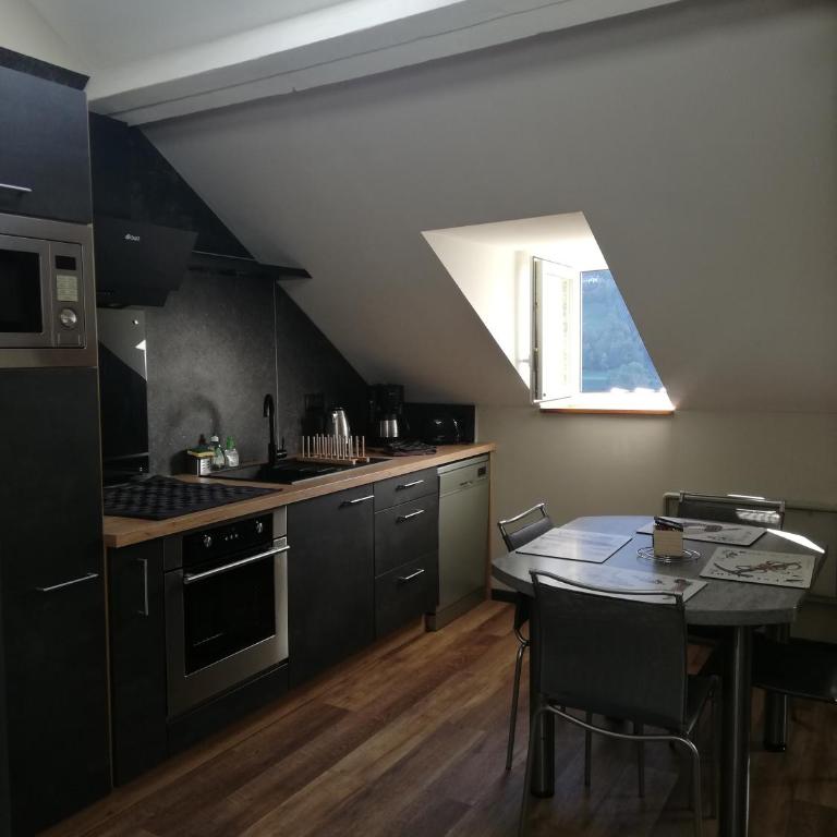 Appartement sous combles au cœur de LUZ - Appartement 2 Chambres - 2