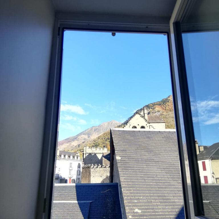Appartement sous combles au cœur de LUZ - Appartement 2 Chambres - 12