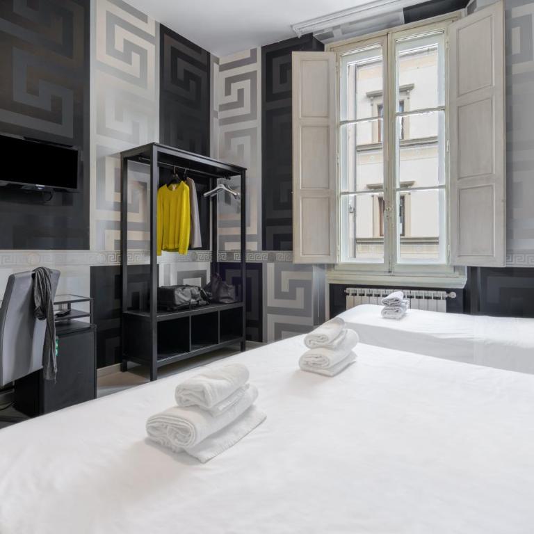 Hotel Deco - Basic Triple Room - 19