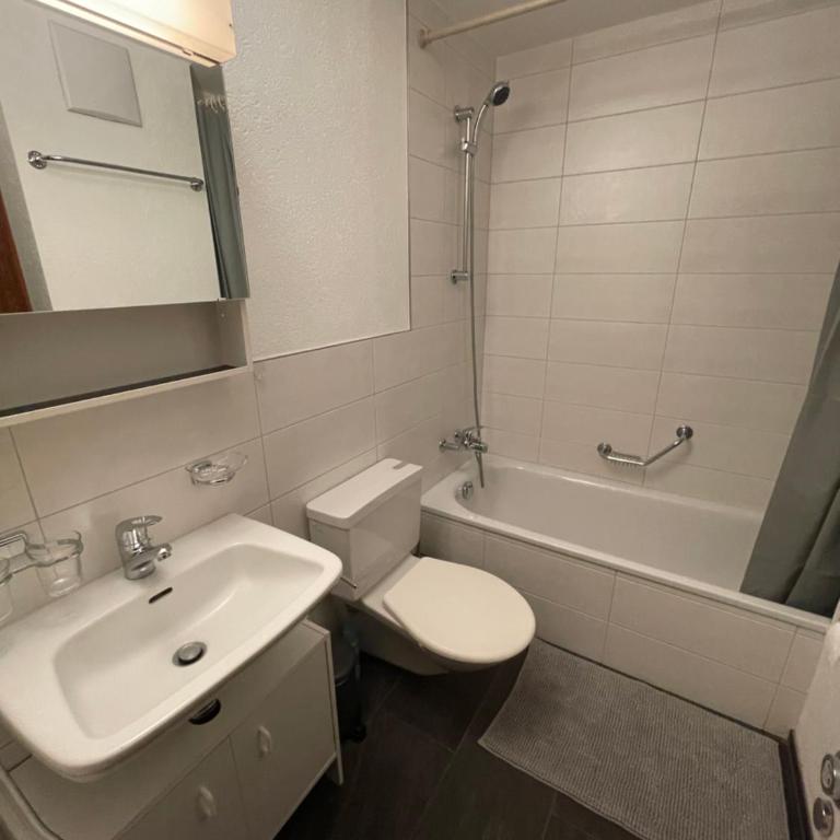Modern Täsch Apartment with Free Parking - Apartment mit 2 Schlafzimmern - 64