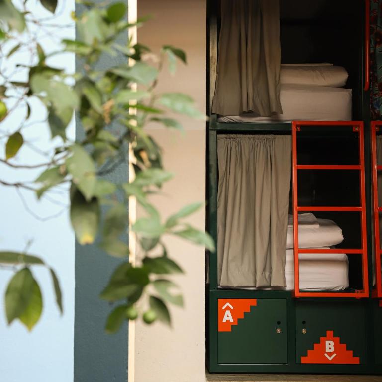 Viajero CDMX Centro Hostel - Bed in 14-Mixed Dormitory Room with AC - 2