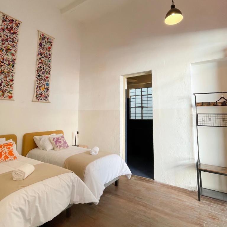 Viajero CDMX Centro Hostel - Deluxe Twin Room - 3