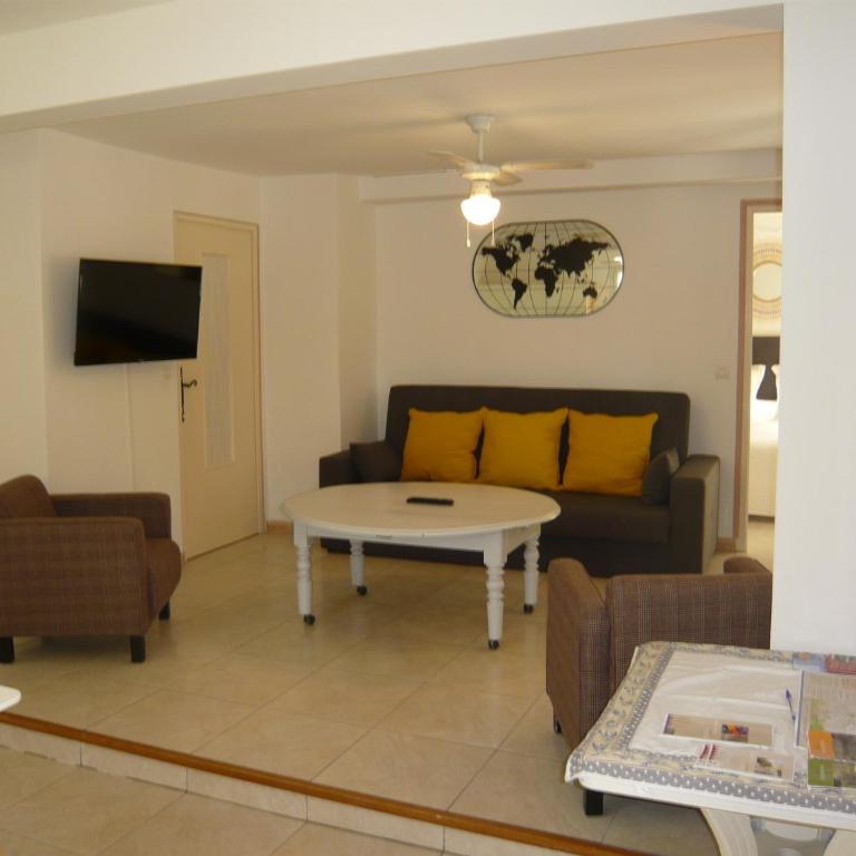 Locations des Alpilles - Appartement - Rez-de-Chaussée - 5