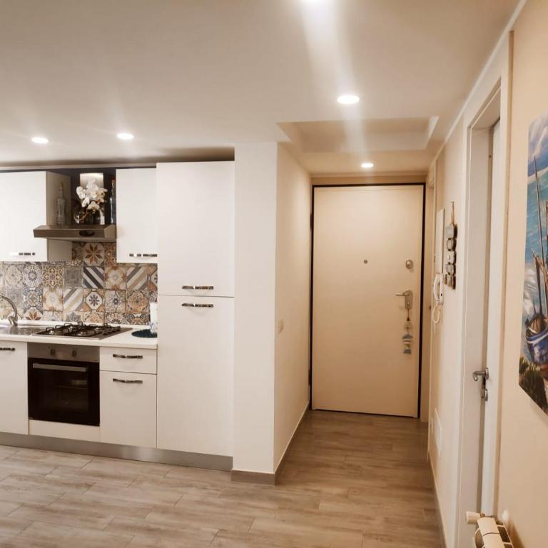 Tuffonelblu - Appartamento con 3 Camere da Letto - 9
