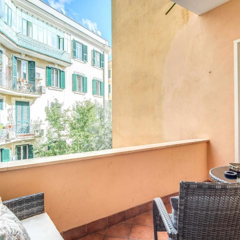 Original House in Trastevere - Two-Bedroom Apartment - 16