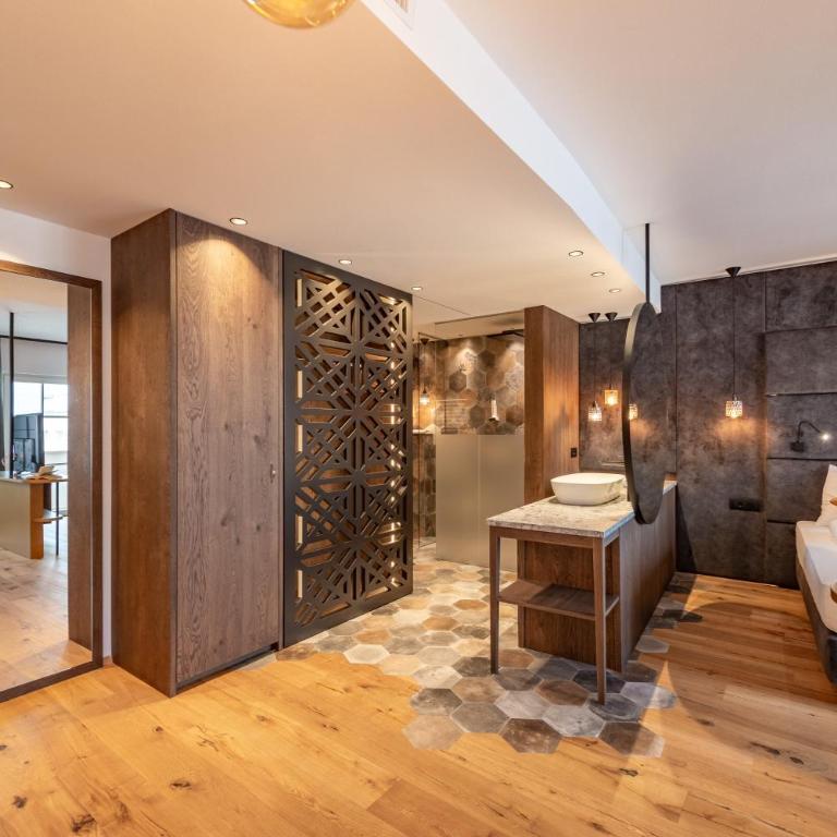Hotel Goldene Traube - Premium Double Room Annex - 2