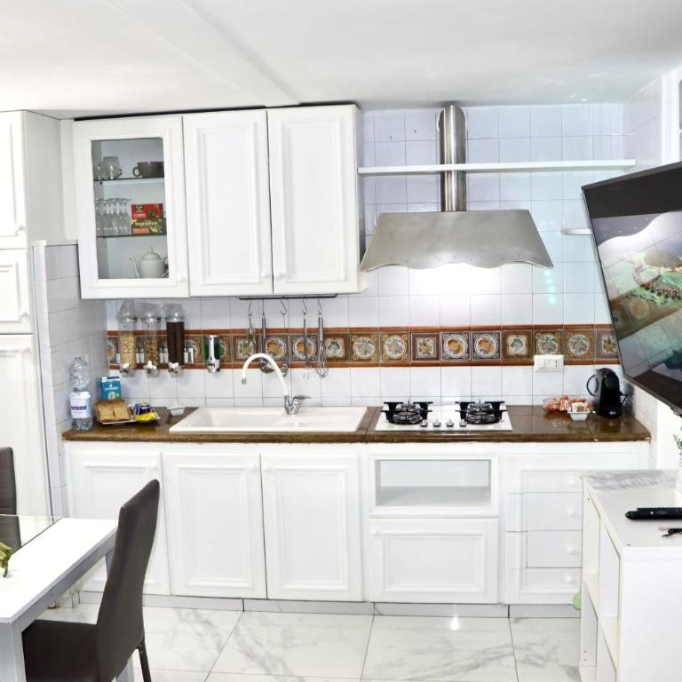 House Relax Apartment Centro di Napoli - Appartamento con 2 Camere da Letto - 5