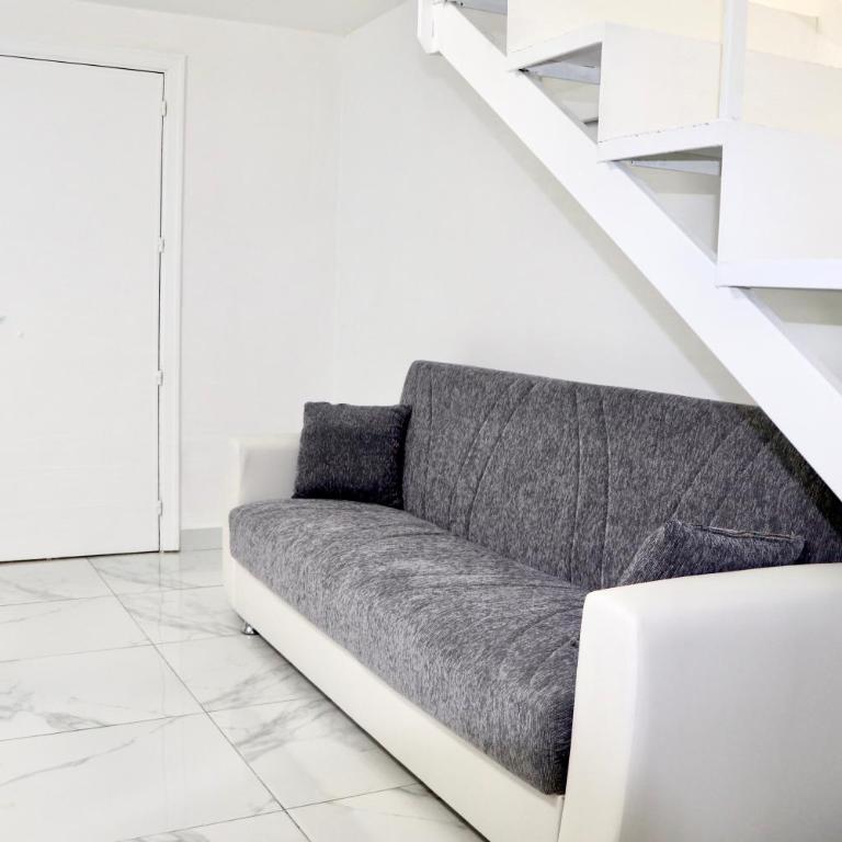 House Relax Apartment Centro di Napoli - Appartamento con 2 Camere da Letto - 8