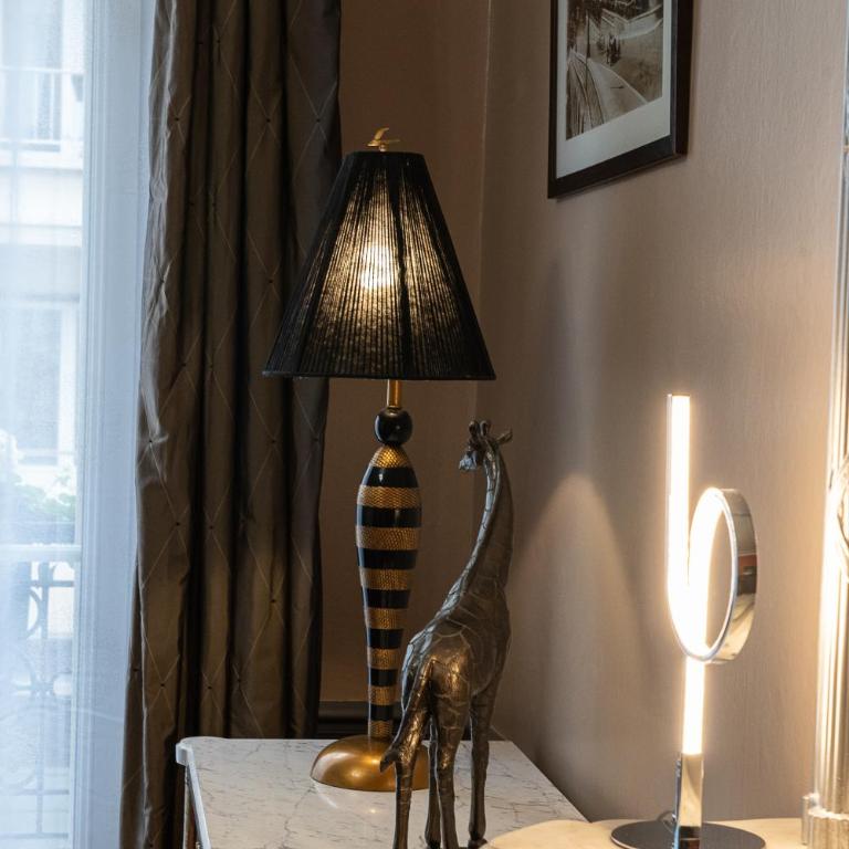 Demeure Belle Epoque - Chambre Double avec Salle de Bains Privative - 13