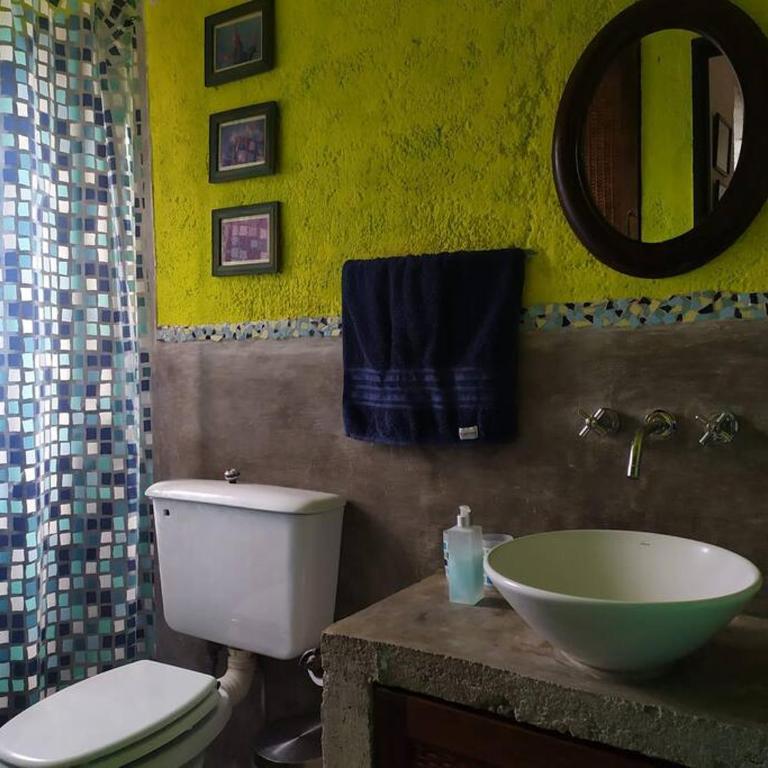 Casa con pileta y quincho en sierras chicas - Casa Unifamiliar de 3 dormitorios - 13