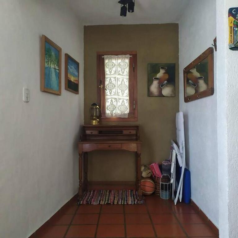 Casa con pileta y quincho en sierras chicas - Casa Unifamiliar de 3 dormitorios - 17