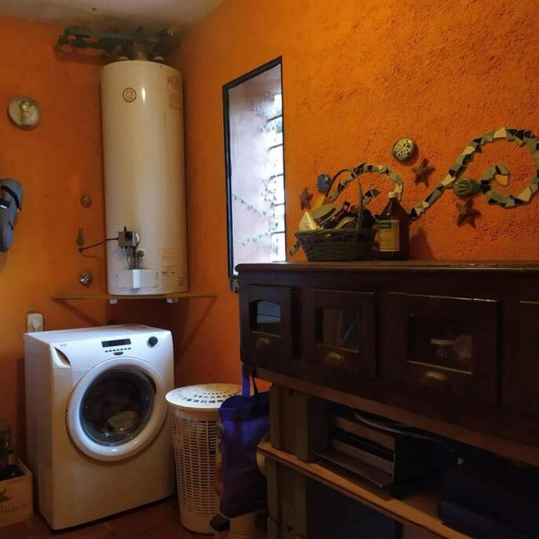 Casa con pileta y quincho en sierras chicas - Casa Unifamiliar de 3 dormitorios - 20