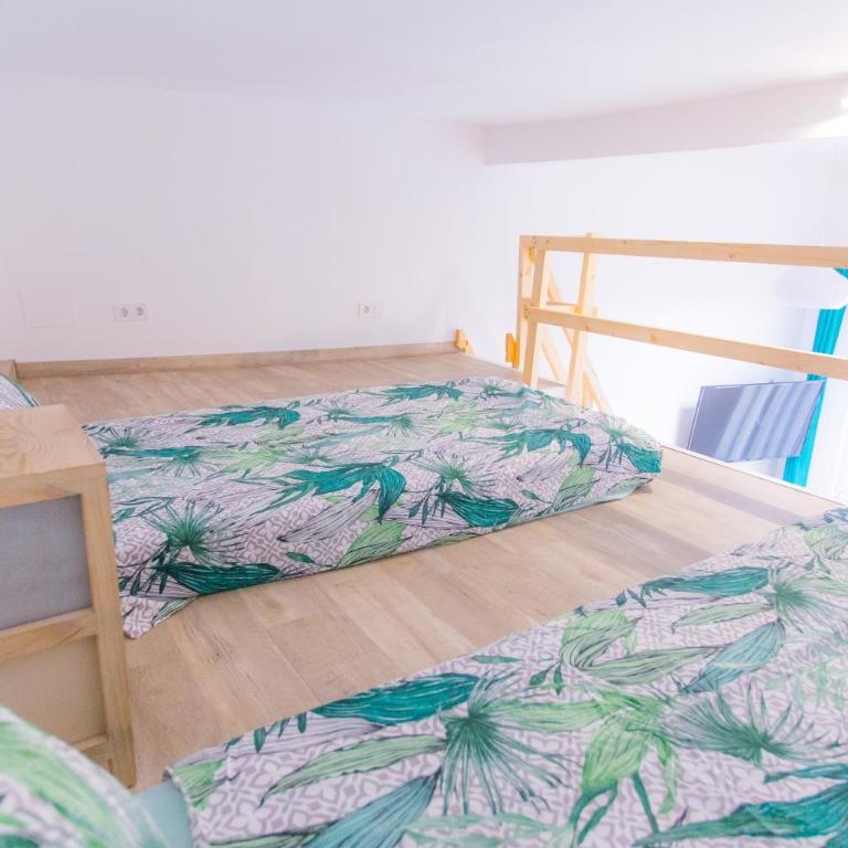 GREAT LOFT ATOCHA downtown - Three-Bedroom Apartment - 9