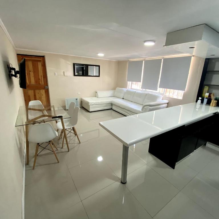 Departamento primer piso cercano a Alameda - Apartamento de 2 dormitorios - 2