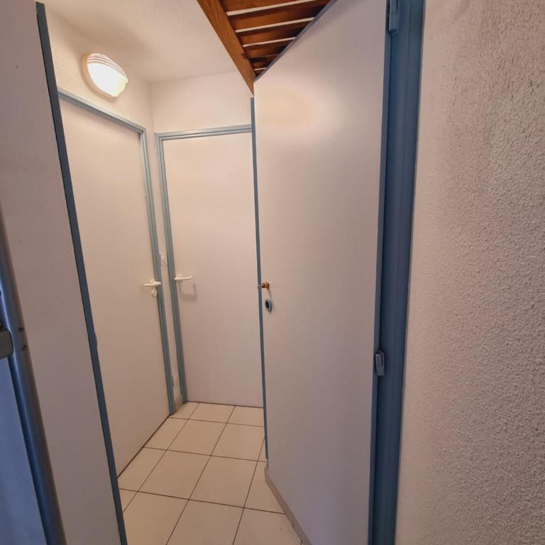 "Red Rock" studio rénové CLIM, PARKING,WIFI - Appartamento con 1 Camera da Letto - 6