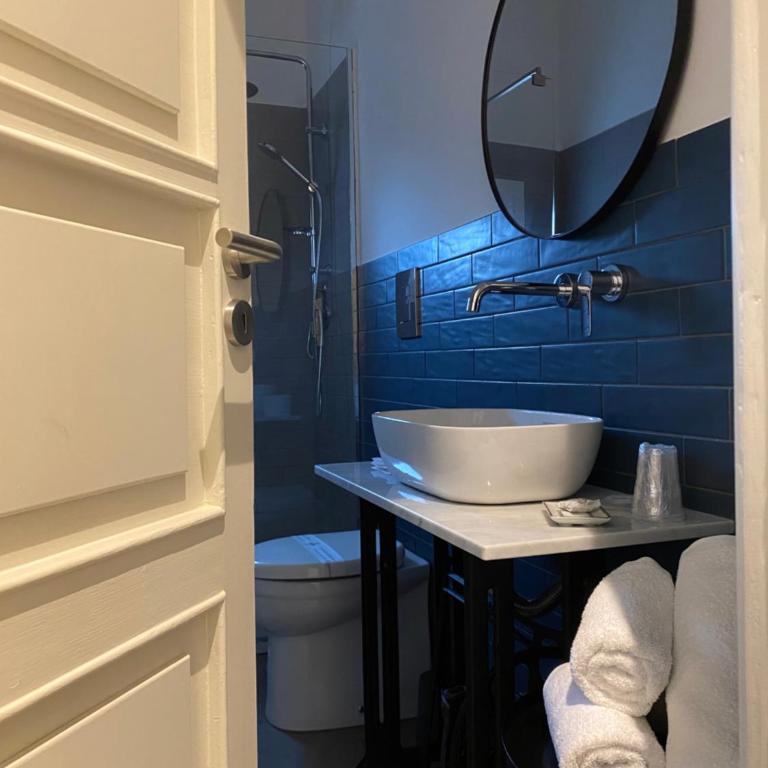Catania Rooms - Deluxe Room - 17