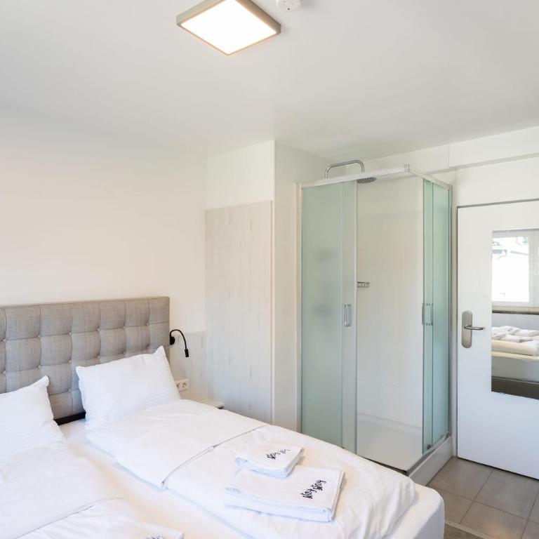 StayStay Guesthouse I 24 Hours Check-In - Habitación Doble Económica - 23