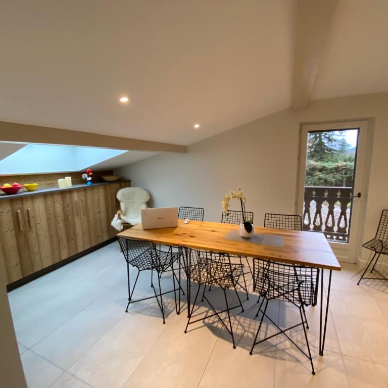 Chalet Pleine Vue & Spa - Two-Bedroom Apartment with Balcony - 19