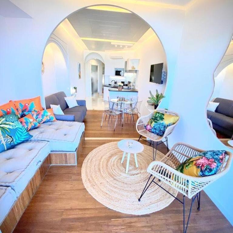 LE ROCAMARE -Superb-Atypical Sea view-A.C-WIFI - Appartement 1 Chambre - 4