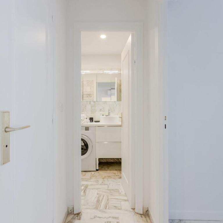 3P rénové au cœur dun parc arboré à 5min du centre - Appartement - 18