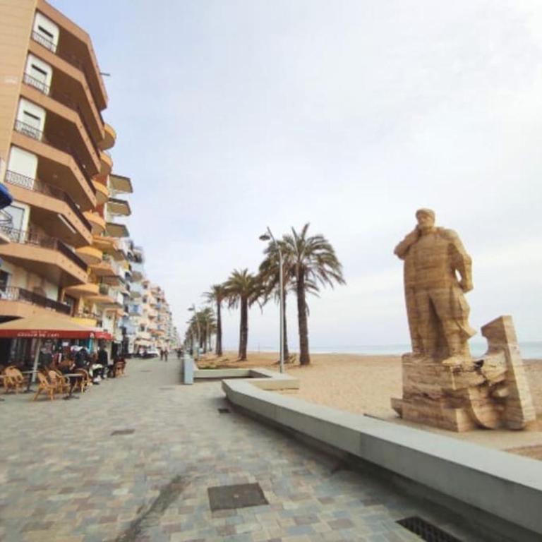 Precioso ático dúplex en Calafell Platja - Apartamento de 2 dormitorios - 56