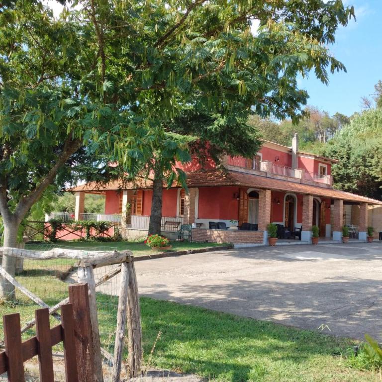 VILLA PIETRALTA - Villa con Piscina Privata - 10