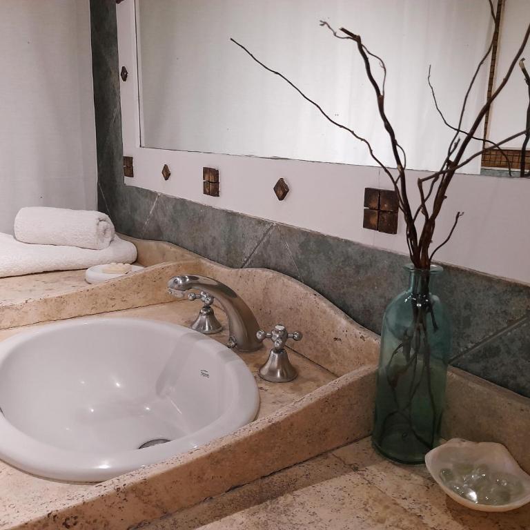 Casona en Bodega Centenaria - Casa de 4 dormitorios - 23