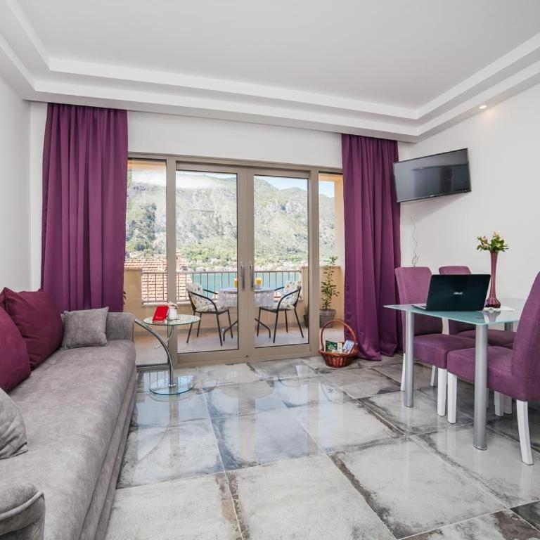Apartments Castello - One-Bedroom Apartment with Sea View - 3